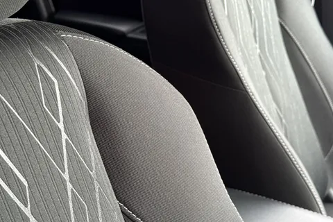 DX71NYY Mitsubishi Eclipse Cross 1.5T Dynamic CVT 4WD Euro 6 (s/s) 5dr Thumbnail #37