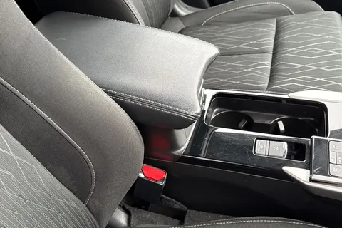 DX71NYY Mitsubishi Eclipse Cross 1.5T Dynamic CVT 4WD Euro 6 (s/s) 5dr Thumbnail #38