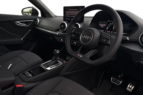  Audi SQ2 2.0 TFSI Black Edition S Tronic quattro Euro 6 (s/s) 5dr Thumbnail #14