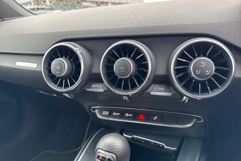 V44GEF Audi TT S line 45 TFSI  245 PS S tronic Thumbnail #23