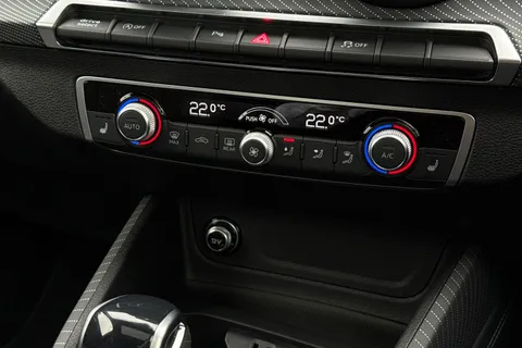  Audi SQ2 2.0 TFSI Black Edition S Tronic quattro Euro 6 (s/s) 5dr Thumbnail #22