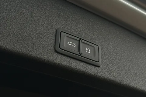  Audi SQ2 2.0 TFSI Black Edition S Tronic quattro Euro 6 (s/s) 5dr Thumbnail #27