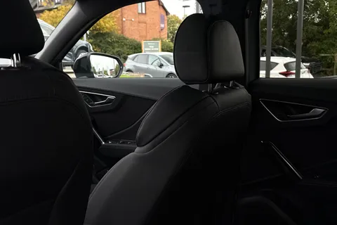  Audi SQ2 2.0 TFSI Black Edition S Tronic quattro Euro 6 (s/s) 5dr Thumbnail #29