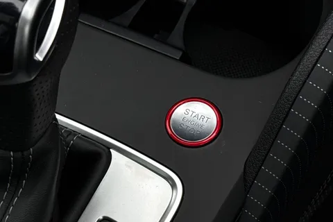  Audi SQ2 2.0 TFSI Black Edition S Tronic quattro Euro 6 (s/s) 5dr Thumbnail #40