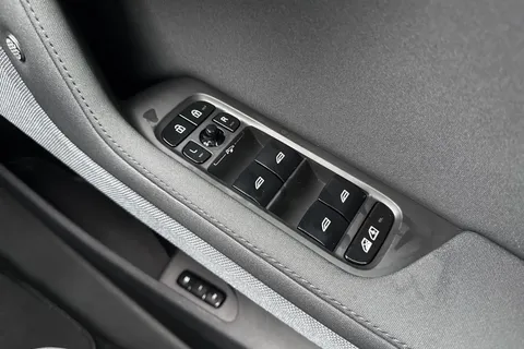 OV22WLH Polestar Polestar 2 Single Motor 78kWh Long Range Fastback Auto FWD 5dr Thumbnail #45