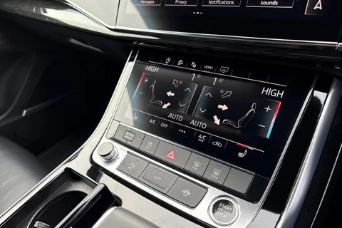 22 of 57 for Audi Q7 Black Edition 55 TFSI quattro 340 PS tiptronic