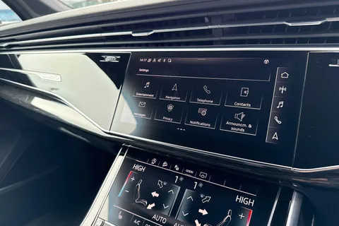 49 of 57 for Audi Q7 Black Edition 55 TFSI quattro 340 PS tiptronic