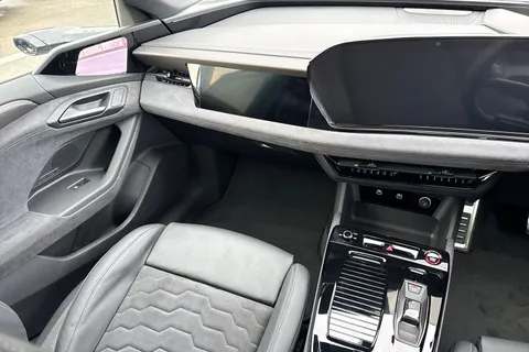 PJ25LFW Audi A6 Sportback Edition 1 e-tron  210,00 kW Thumbnail #20