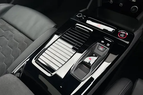 PJ25LFW Audi A6 Sportback Edition 1 e-tron  210,00 kW Thumbnail #23