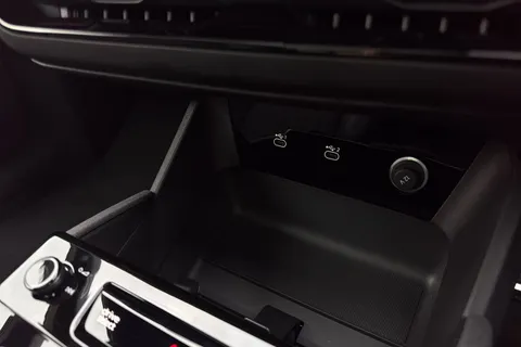 PJ25LFW Audi A6 Sportback Edition 1 e-tron  210,00 kW Thumbnail #35