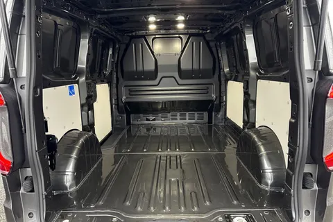 CX75VSY Volkswagen Transporter 2.0 TDI T32 Commerce Pro Auto FWD SWB Euro 6 (s/s) 5dr Thumbnail #6