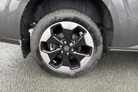 CX75VSY Volkswagen Transporter 2.0 TDI T32 Commerce Pro Auto FWD SWB Euro 6 (s/s) 5dr Thumbnail #11