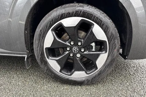 CX75VSY Volkswagen Transporter 2.0 TDI T32 Commerce Pro Auto FWD SWB Euro 6 (s/s) 5dr Thumbnail #12