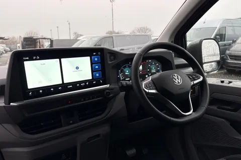 CX75VSY Volkswagen Transporter 2.0 TDI T32 Commerce Pro Auto FWD SWB Euro 6 (s/s) 5dr Thumbnail #17