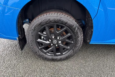 CX75KHH Volkswagen Transporter 2.0 TDI T32 Commerce Pro Kombi Double Cab 5dr Diesel Manual SWB Euro 6 (s/s) (150 ps) Thumbnail #11