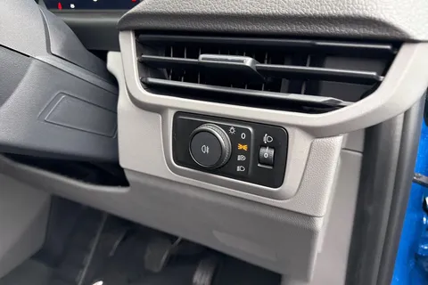 CX75KHH Volkswagen Transporter 2.0 TDI T32 Commerce Pro Kombi Double Cab 5dr Diesel Manual SWB Euro 6 (s/s) (150 ps) Thumbnail #28