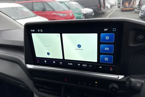 CX75KHH Volkswagen Transporter 2.0 TDI T32 Commerce Pro Kombi Double Cab 5dr Diesel Manual SWB Euro 6 (s/s) (150 ps) Thumbnail #32