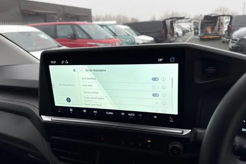 CX75KHH Volkswagen Transporter 2.0 TDI T32 Commerce Pro Kombi Double Cab 5dr Diesel Manual SWB Euro 6 (s/s) (150 ps) Thumbnail #36