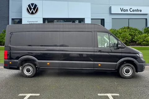 CX75JXR Volkswagen Crafter 2.0 TDI CR35 Commerce Plus FWD LWB High Roof Euro 6 (s/s) 5dr Thumbnail #3