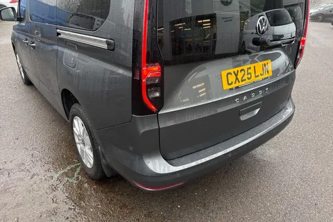 CX25LJN Volkswagen Caddy Maxi 2.0 TDI Life DSG Euro 6 (s/s) 5dr Thumbnail #7
