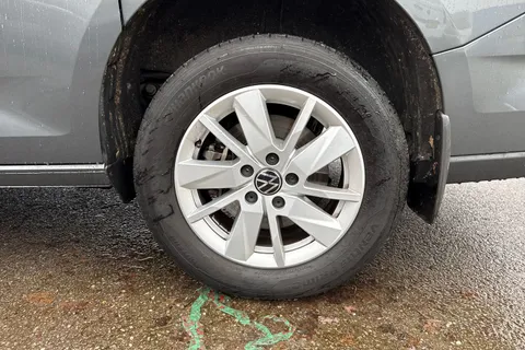 CX25LJN Volkswagen Caddy Maxi 2.0 TDI Life DSG Euro 6 (s/s) 5dr Thumbnail #10