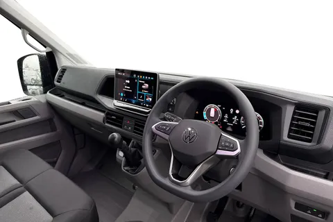 CX75JXR Volkswagen Crafter 2.0 TDI CR35 Commerce Plus FWD LWB High Roof Euro 6 (s/s) 5dr Thumbnail #13