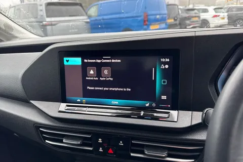 CX25LJN Volkswagen Caddy Maxi 2.0 TDI Life DSG Euro 6 (s/s) 5dr Thumbnail #16