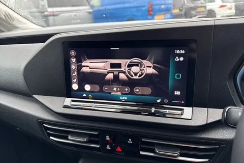 CX25LJN Volkswagen Caddy Maxi 2.0 TDI Life DSG Euro 6 (s/s) 5dr Thumbnail #21