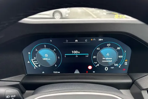 CX75KGO Volkswagen Transporter 2.0 TDI T28 Commerce FWD SWB Euro 6 (s/s) 5dr Thumbnail #28