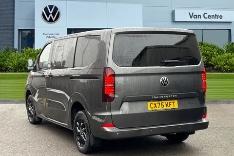 CX75KFT Volkswagen Transporter 2.0 TDI T32 Commerce Pro Kombi Double Cab 5dr Diesel Manual SWB Euro 6 (s/s) (150 ps) Thumbnail #2