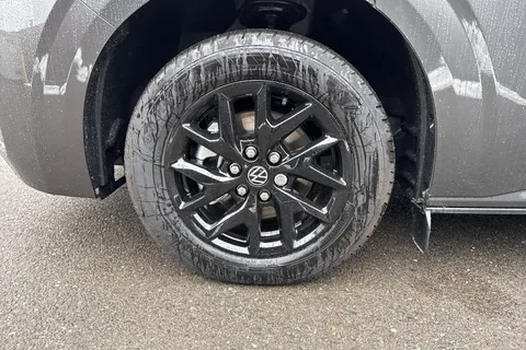 CX75KFT Volkswagen Transporter 2.0 TDI T32 Commerce Pro Kombi Double Cab 5dr Diesel Manual SWB Euro 6 (s/s) (150 ps) Thumbnail #9