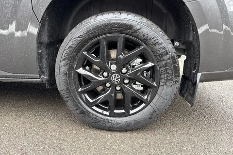 CX75KFT Volkswagen Transporter 2.0 TDI T32 Commerce Pro Kombi Double Cab 5dr Diesel Manual SWB Euro 6 (s/s) (150 ps) Thumbnail #10