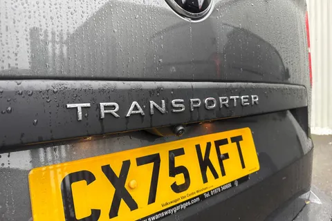 CX75KFT Volkswagen Transporter 2.0 TDI T32 Commerce Pro Kombi Double Cab 5dr Diesel Manual SWB Euro 6 (s/s) (150 ps) Thumbnail #27