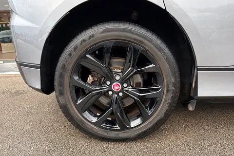 KP23VSL Jaguar I-Pace 400 90kWh HSE Black Auto 4WD 5dr Thumbnail #10