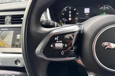 KP23VSL Jaguar I-Pace 400 90kWh HSE Black Auto 4WD 5dr Thumbnail #51