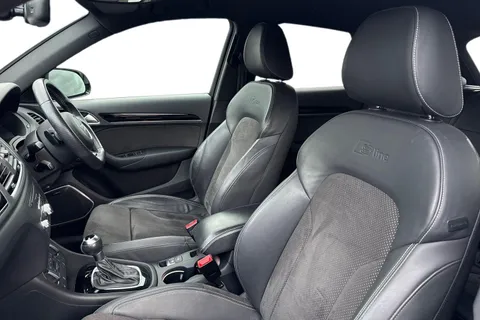 KS18CXH Audi Q3 1.4 TFSI CoD Black Edition S Tronic Euro 6 (s/s) 5dr Thumbnail #17