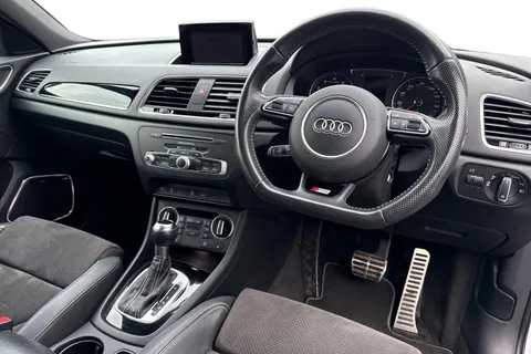 KS18CXH Audi Q3 1.4 TFSI CoD Black Edition S Tronic Euro 6 (s/s) 5dr Thumbnail #19