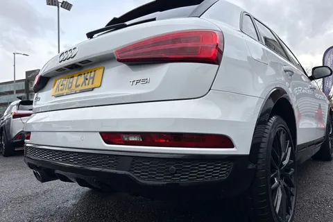 KS18CXH Audi Q3 1.4 TFSI CoD Black Edition S Tronic Euro 6 (s/s) 5dr Thumbnail #34