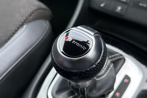 KS18CXH Audi Q3 1.4 TFSI CoD Black Edition S Tronic Euro 6 (s/s) 5dr Thumbnail #51