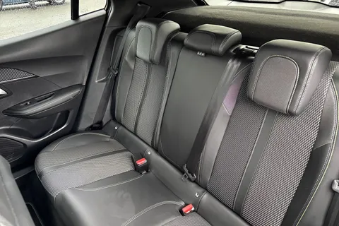 KS73MMJ PEUGEOT e-2008 54kWh GT Auto 5dr (7kW Charger) Thumbnail #20