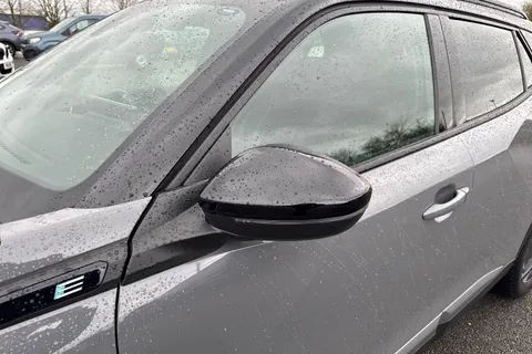 KS73MMJ PEUGEOT e-2008 54kWh GT Auto 5dr (7kW Charger) Thumbnail #31