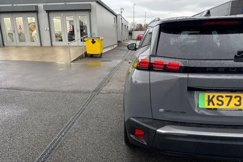KS73MMJ PEUGEOT e-2008 54kWh GT Auto 5dr (7kW Charger) Thumbnail #33