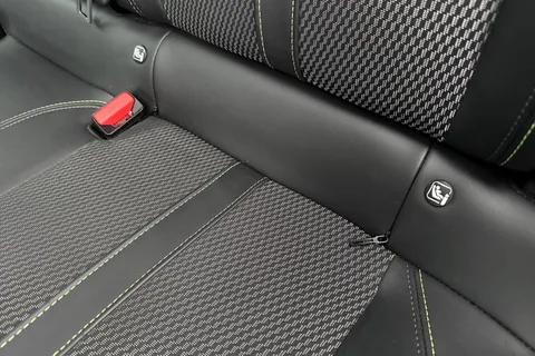 KS73MMJ PEUGEOT e-2008 54kWh GT Auto 5dr (7kW Charger) Thumbnail #38