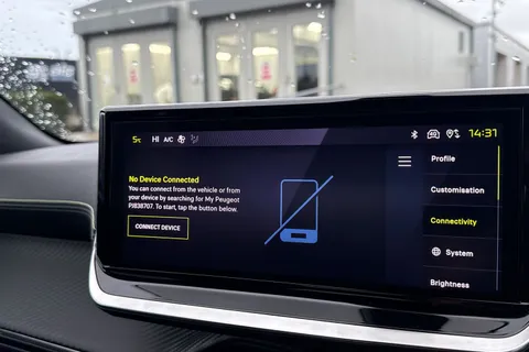 KS73MMJ PEUGEOT e-2008 54kWh GT Auto 5dr (7kW Charger) Thumbnail #49