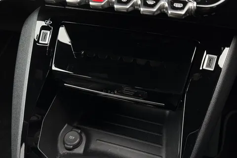 KS73MMJ PEUGEOT e-2008 54kWh GT Auto 5dr (7kW Charger) Thumbnail #59