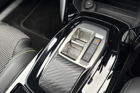 KS73MMJ PEUGEOT e-2008 54kWh GT Auto 5dr (7kW Charger) Thumbnail #60