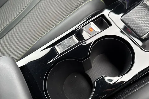 KS73MMJ PEUGEOT e-2008 54kWh GT Auto 5dr (7kW Charger) Thumbnail #61