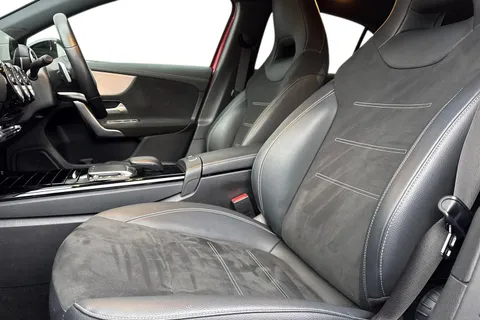 DS71EOC Mercedes-Benz A Class 1.3 A200 AMG Line Edition (Executive) 7G-DCT Euro 6 (s/s) 5dr Thumbnail #15