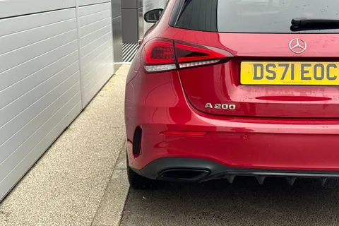 DS71EOC Mercedes-Benz A Class 1.3 A200 AMG Line Edition (Executive) 7G-DCT Euro 6 (s/s) 5dr Thumbnail #29