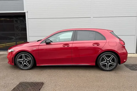 DS71EOC Mercedes-Benz A Class 1.3 A200 AMG Line Edition (Executive) 7G-DCT Euro 6 (s/s) 5dr Thumbnail #32